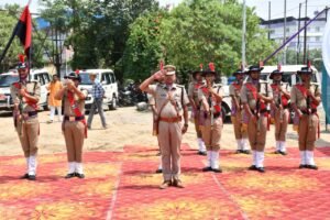 1745946583_875_हरिद्वार-के-आधिकारिक-भ्रमण-पर-पहुंचे-उत्तराखण्ड-के-DGP-दीपम.jpg