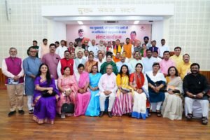 मुख्यमंत्री-पुष्कर-सिंह-धामी-ने-दायित्वधारियों-संग-संवाद-कर-जनसेवा.jpg