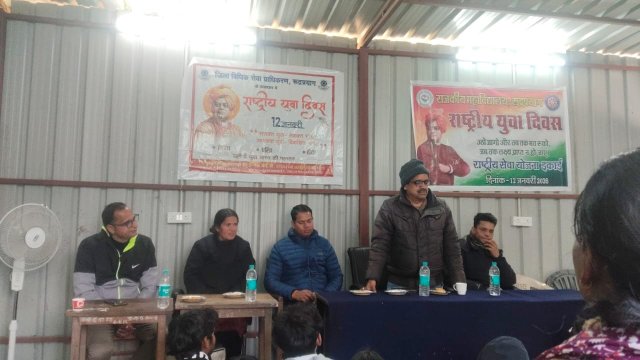 राष्ट्रीय-युवा-दिवस-पर-राजकीय-महाविद्यालय-रुद्रप्रयाग-में-स्वच्छता-जागरूकता.jpg