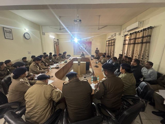 1770737264_935_पुलिस-अधीक्षक-जीआरपी-द्वारा-ली-गई-माह-जनवरी-2026-की.jpg