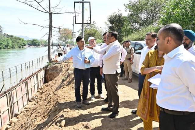 कुंभ-मेला-की-तैयारी-का-जायजा-लेने-मुख्य-सचिव-हरिद्वार.jpg