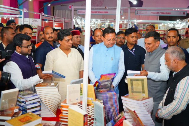 मुख्यमंत्री-पुष्कर-सिंह-धामी-ने-किया-दून-बुक-फेस्टिवल-2026-का.jpg