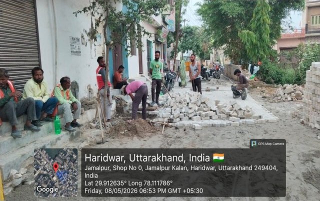 1778336415_546_चारधाम-यात्रा-के-दृष्टिगत-सिवरेज-के-लिए-खोदी-गई-सड़कों.jpeg