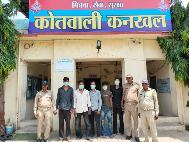 ऑपरेशन-प्रहार-के-तहत-शीशा-तोड-गैंग-के-05-सदस्य.jpeg