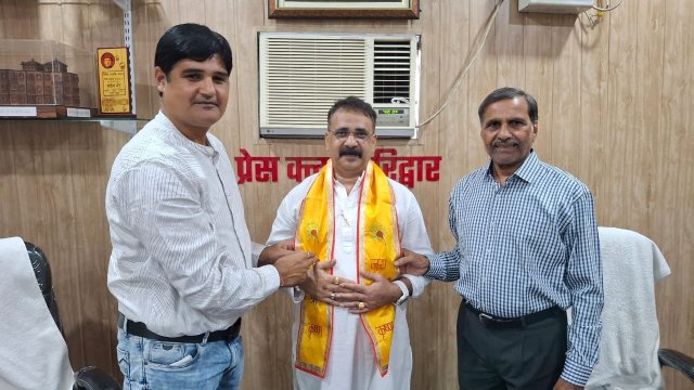 देश-जनहित-राष्ट्रीय-हिंदी-पत्रिका-का-भव्य-विमोचन-पत्रकारों-के.jpeg