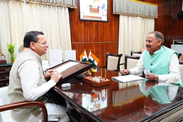 मुख्यमंत्री-से-विधायकों-ने-मुलाक़ात-की.jpeg