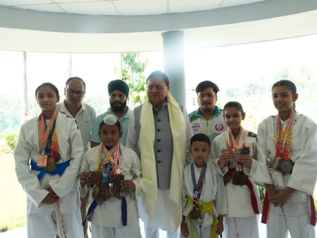 1780758507_397_मुख्यमंत्री-ने-दो-दिवसीय-खटीमा-भ्रमण-पर-जनता-व-जनप्रतिनिधियों.jpeg