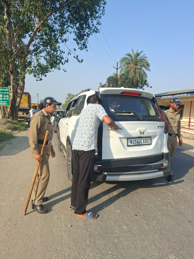 1782488709_892_बाजपुर-के-महेशपुरा-चेक-पोस्ट-में-रोड-चेकिंग-की-गई.jpeg