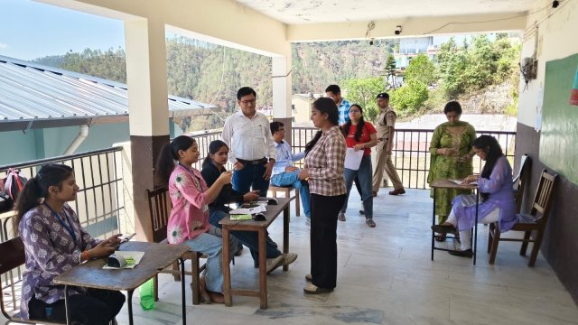 उत्तराखण्ड-अधीनस्थ-सेवा-चयन-आयोग-UKSSSC-की-स्नातक-स्तरीय-लिखित.jpeg