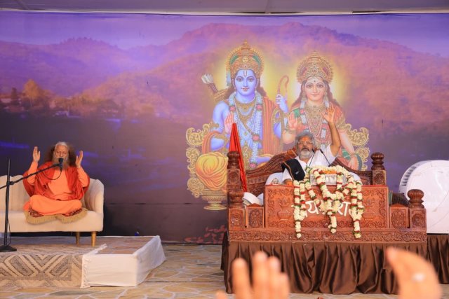 परमार्थ-निकेतन-गंगा-तट-पर-आयोजित-34-दिवसीय-श्रीराम-कथा.jpeg