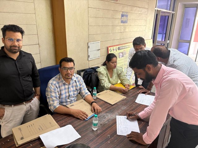 विशेष-गहन-पुनरीक्षण-SIR-2026-के-अंतर्गत-BLO-सुपरवाइजर-एवं.jpg