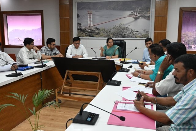 विशेष-गहन-पुनरीक्षण-कार्यक्रम-के-सफल-क्रियान्वयन-को-लेकर-राजनीतिक.jpeg