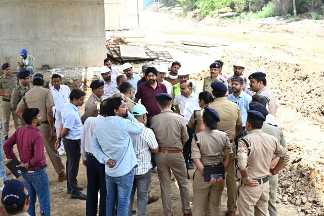 1784025642_86_कांवड़-मेले-की-तैयारियां-को-लेकर-जिलाधिकारी-एवं-वरिष्ठ-पुलिस.jpeg