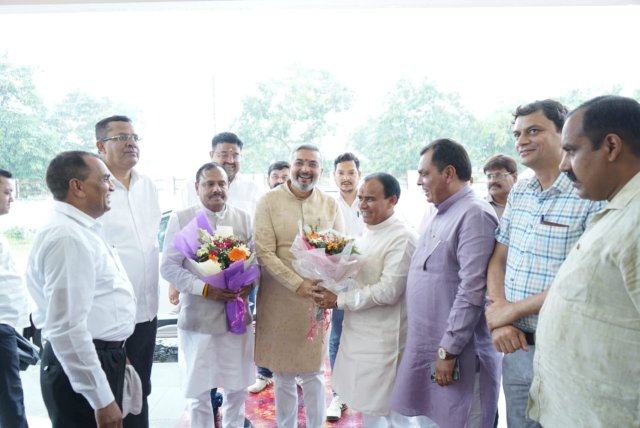 उत्तराखंड-में-रोपे-जाएंगे-रिकॉर्ड-पौधे-2-लाख-किसानों-को.jpeg