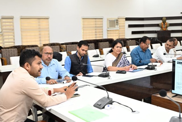 जिलाधिकारी-के-निर्देशन-में-डीएफओ-स्वप्निल-अनिरुद्ध-की-अध्यक्षता-में.jpeg