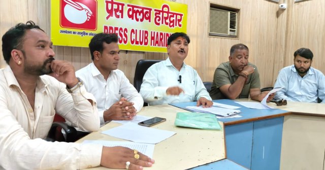 पूर्व-पार्षद-भट्ट-ने-लगाए-फूल-फरौशी-ठेकों-में-अनियमितताओं.jpeg