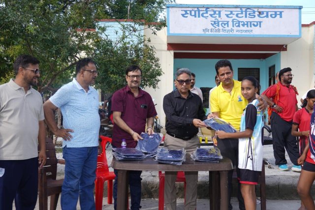 सेवा-सुशासन-और-समर्पण-कार्यक्रम-के-तहत-मिनी-मैराथन-का.jpeg