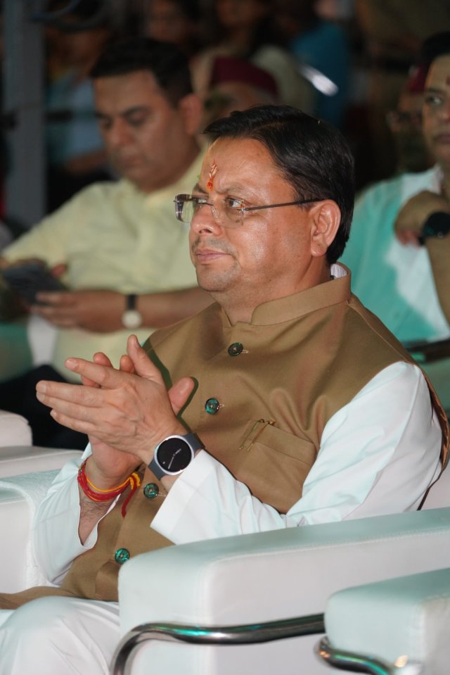 हरेला-केवल-पर्व-नहीं-प्रकृति-संरक्षण-और-सांस्कृतिक-विरासत-से.jpg