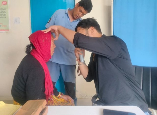 जिलाधिकारी-विशाल-मिश्रा-ने-अगस्त्यमुनि-स्थित-सरस-भोजनालय-का-किया.jpeg