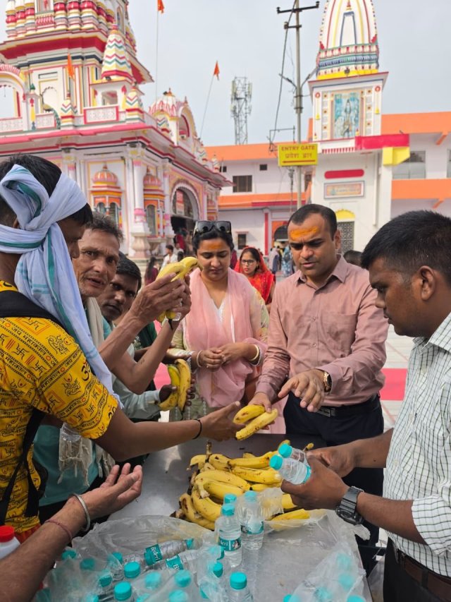 सावन-के-प्रथम-सोमवार-पर-दक्षेश्वर-महादेव-मंदिर-पहुंचे-जिलाधिकारी.jpeg