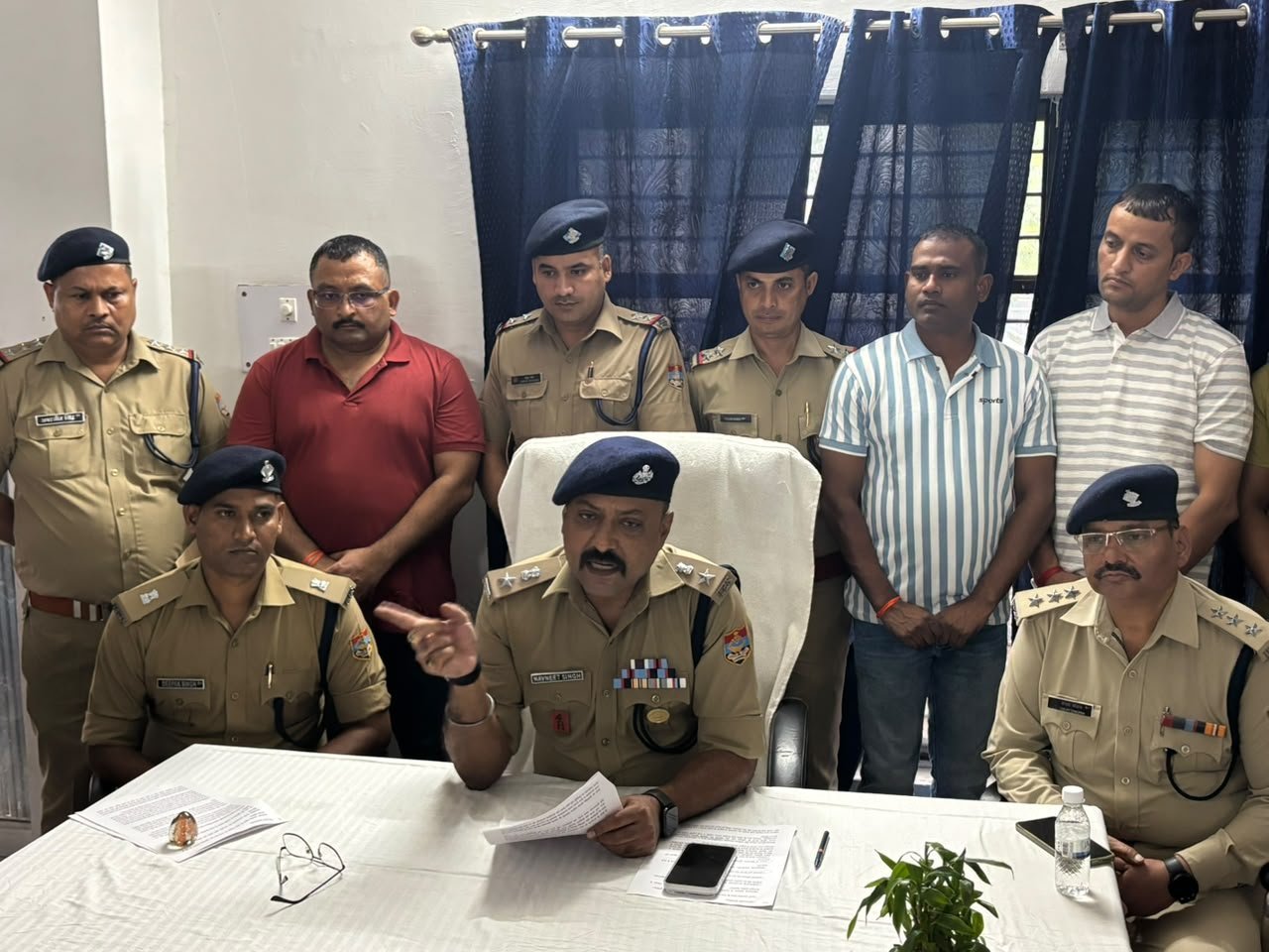 1790437908_771_एसएसपी-नवनीत-सिंह-के-ठोस-नेतृत्व-में-बदमाशों-को-मुंहतोड़.jpg
