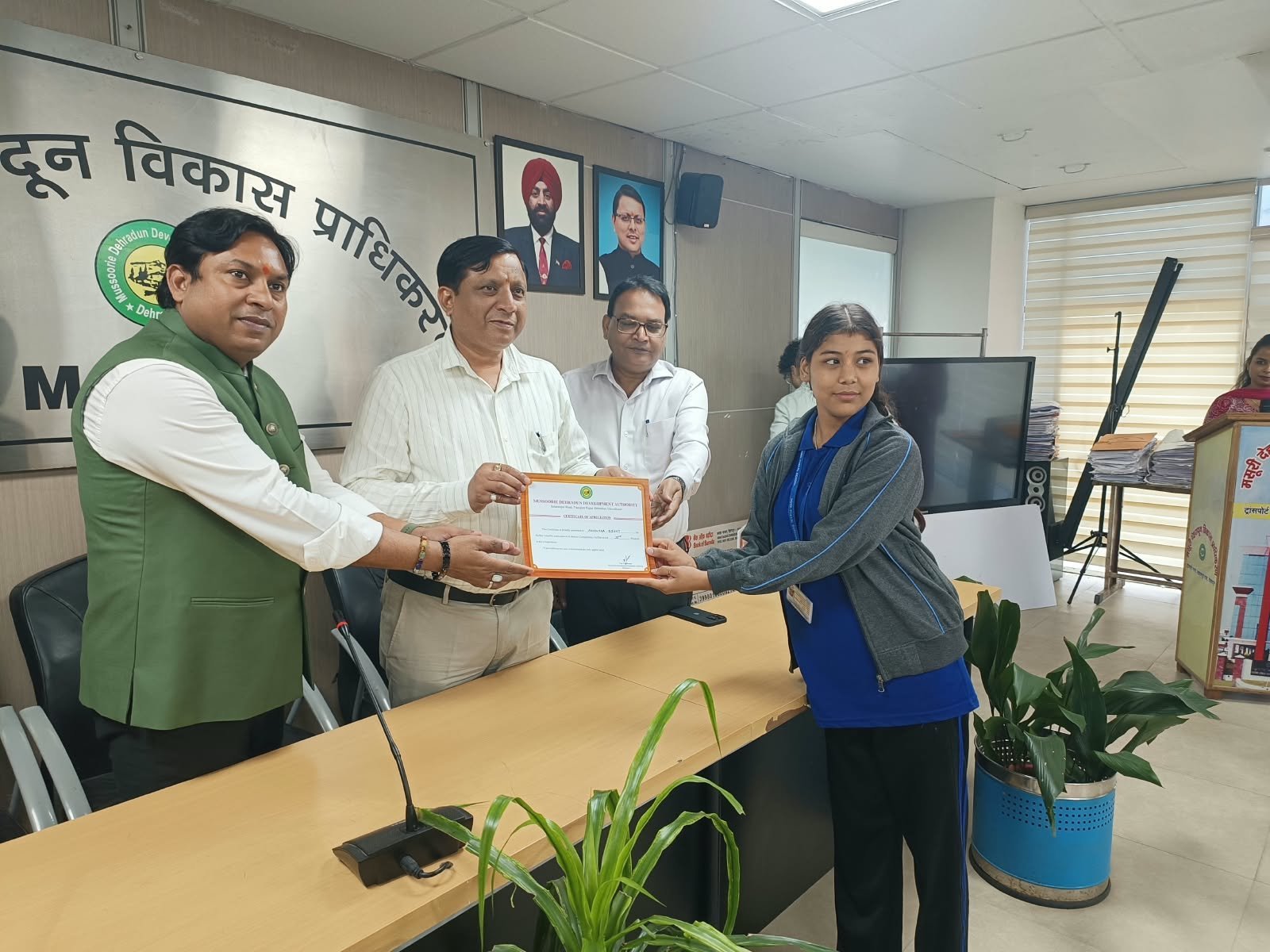 1790782309_136_एमडीडीए-की-नई-पहचान-को-मिली-रचनात्मक-उड़ान-मैस्कॉट-डिज़ाइन.jpeg