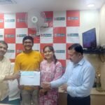 आईडीबीआई-बैंक-ने-सीएसआर-के-तहत-10-होनहार-विद्यार्थियों-को.jpg