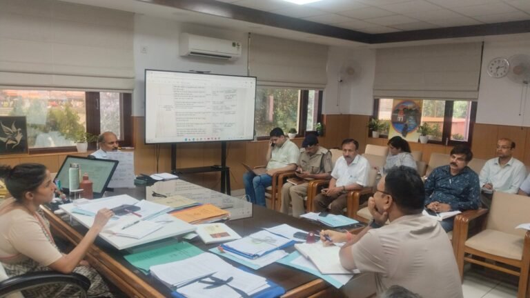 कुंभ-की-तैयारियों-में-समयबद्धता-और-गुणवत्ता-पर-मेला-प्रशासन.jpg