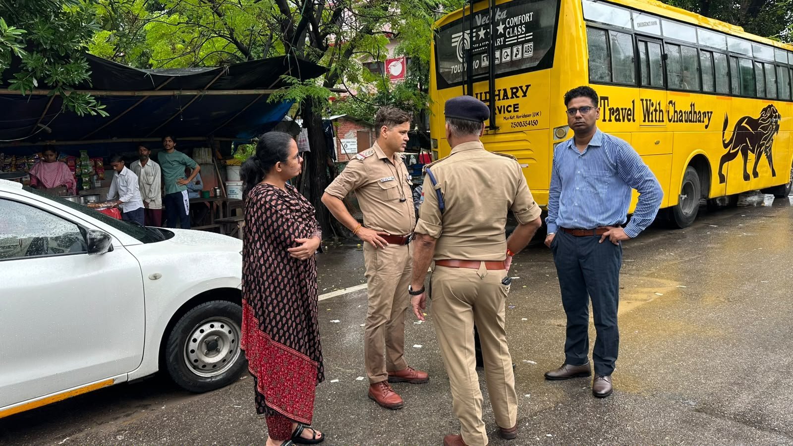 जिलाधिकारी-के-निर्देश-पर-हरिद्वार-रेलवे-स्टेशन-क्षेत्र-की-यातायात.jpg