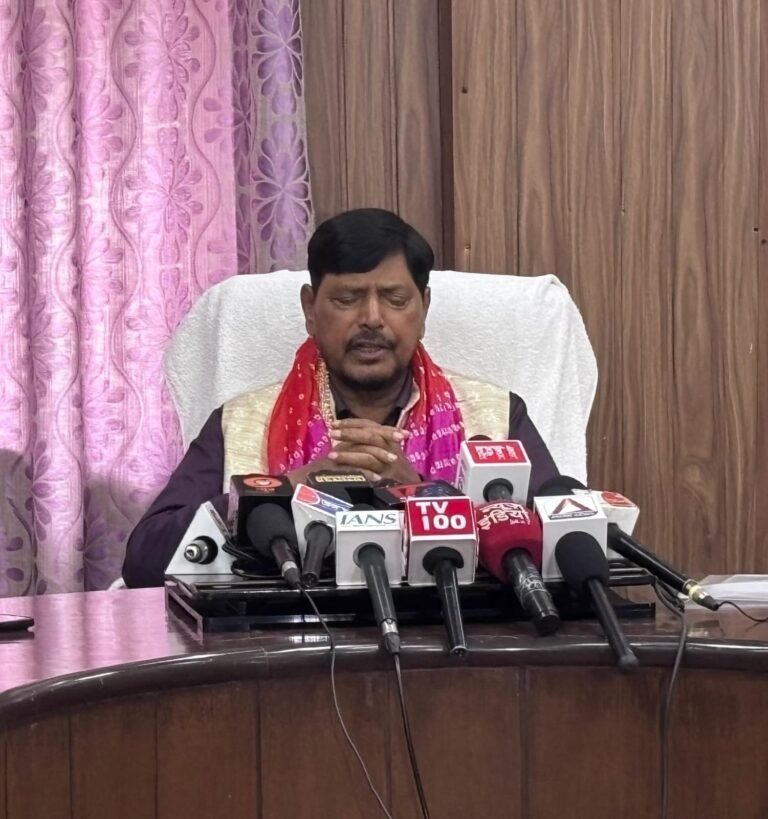 दिव्यांगजनों-और-समाज-के-कमजोर-वर्गों-के-कल्याण-एवं-सशक्तिकरण.jpeg