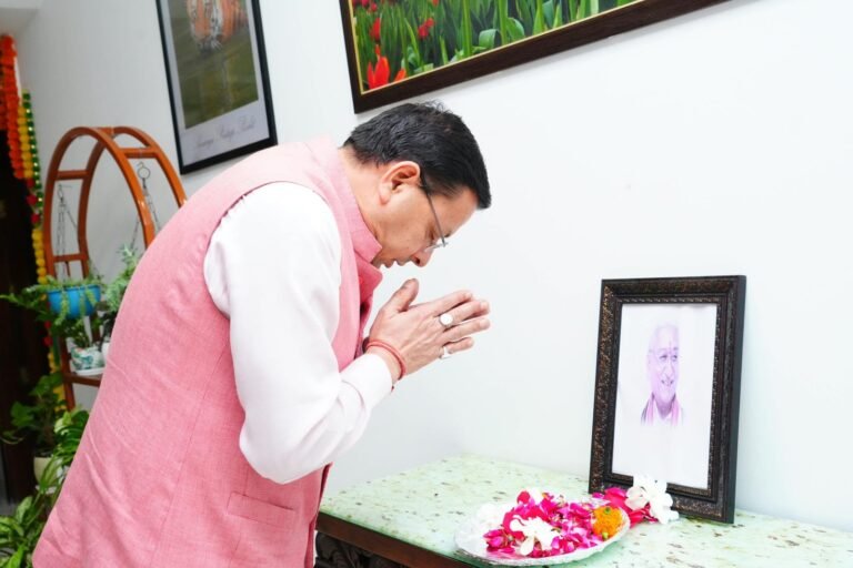 मुख्यमंत्री-ने-स्वर्गीय-अशोक-सिंघल-की-जन्म-शताब्दी-पर-उनके.jpg