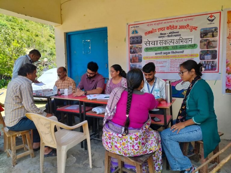 सेवा-संकल्प-अभियान-अभियान-के-तहत-कीर्तिनगर-के-आछरीखुंट-में.jpeg
