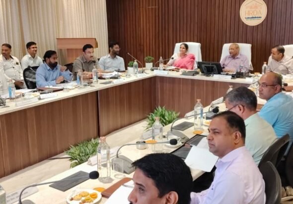 हरिद्वार-रूड़की-विकास-प्राधिकरण-हरिद्वार-की-86वीं-बोर्ड-बैठक-श्री-आनन्द.jpg