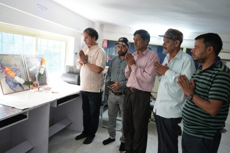 1790954145_319_रुद्रप्रयाग-में-धूमधाम-से-मनाई-गई-गांधी-शास्त्री-जयंती-जिलाधिकारी-ने.jpeg