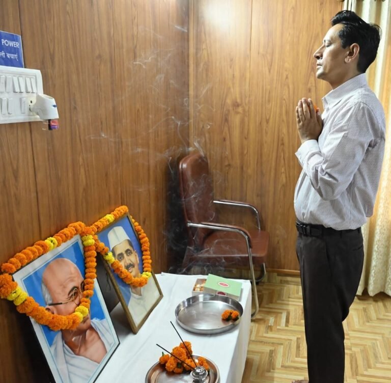 1790995731_760_राष्ट्र-निर्माण-में-व-देश-को-परतंत्रता-गुलामी-से-मुक्त.jpg
