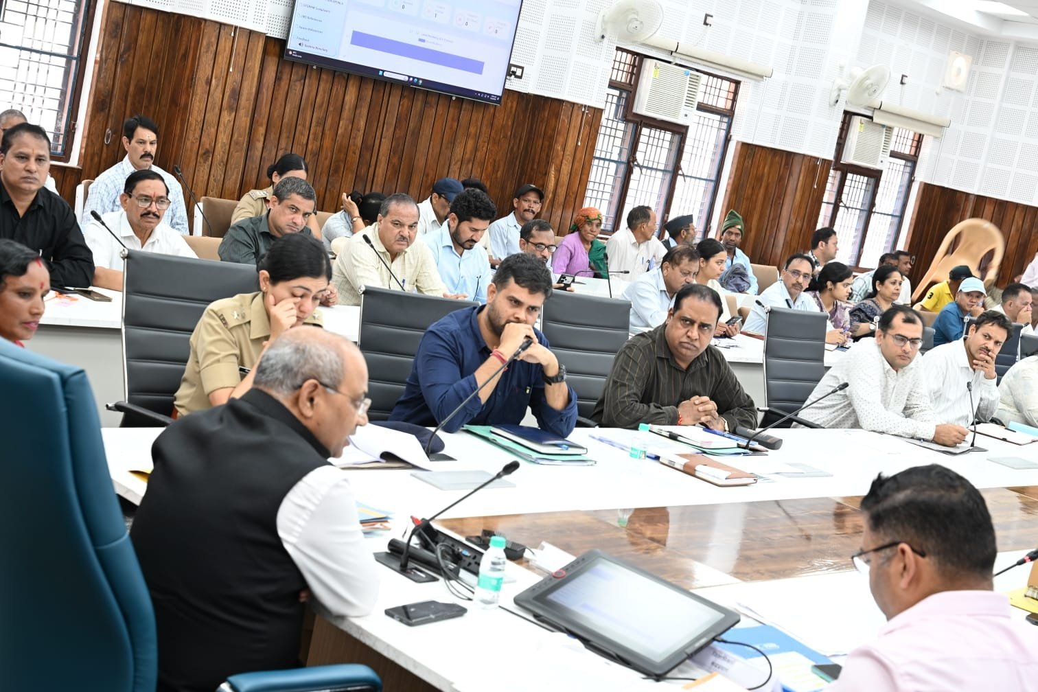1791214668_792_गढ़वाल-आयुक्त-सोमवार-को-एक-दिवसीय-जनपद-भ्रमण-पर.jpeg