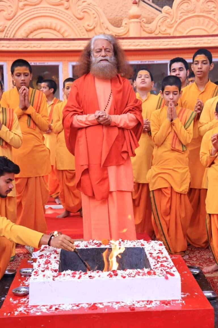 1791371389_349_प्रधानमंत्री-श्री-नरेंद्र-मोदी-जी-के-सार्वजनिक-जीवन-के-25.jpg