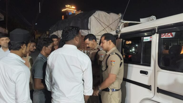 1791476744_647_हरिद्वार-पुलिस-ने-नो-एन्ट्री-में-भारी-वाहनो-के-विरूद्ध-चलाया.jpg