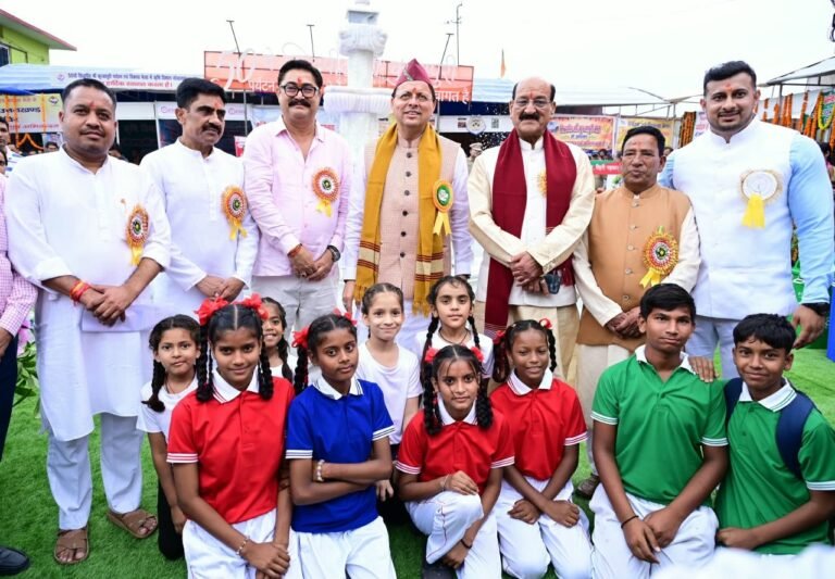 1791720766_703_मुख्यमंत्री-धामी-ने-किया-श्री-कुंजापुरी-पर्यटन-एवं-विकास-मेले.jpeg