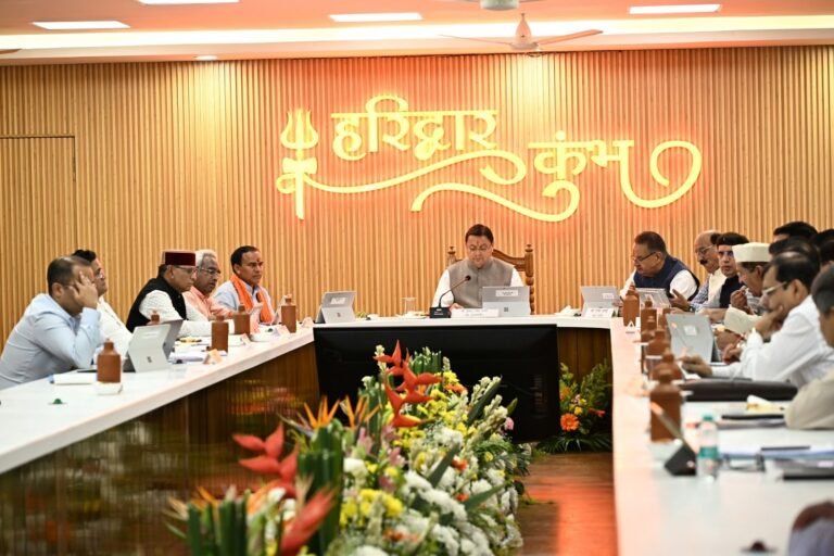1791803214_986_मुख्यमंत्री-की-अध्यक्षता-में-मंत्रीमण्डल-की-बैठक-सीसीआर-हरिद्वार-में.jpg