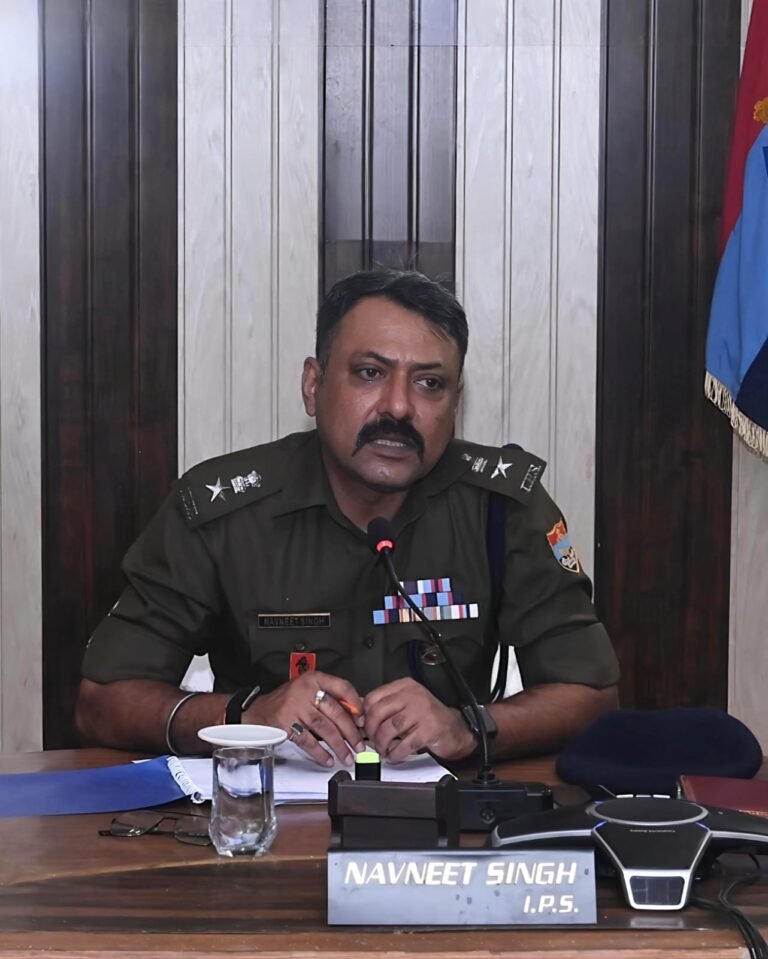 1792861153_143_एसएसपी-नवनीत-सिंह-की-अध्यक्षता-में-अपराध-गोष्ठी-आयोजित.jpeg