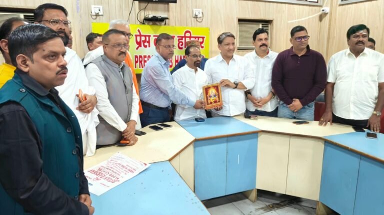 1793460351_709_रविवार-को-होगा-भव्य-चित्रगुप्त-कथा-का-आयोजन.jpg