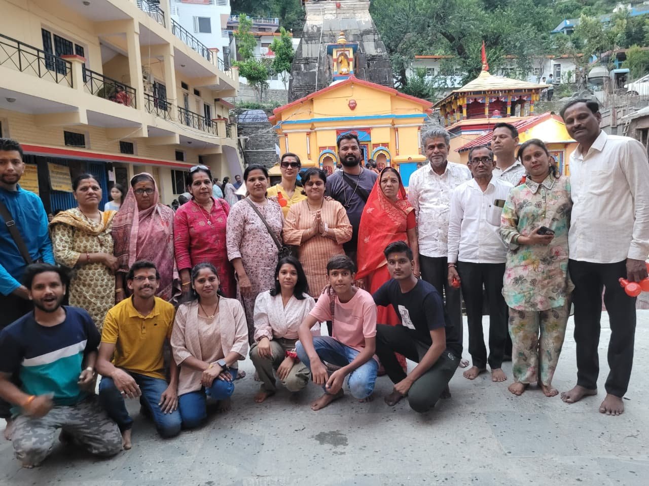 आत्मनिर्भर-उत्तराखंड-की-दिशा-में-युवा-उद्यमी-विरेन्द्र-सिंह-दसोनी.jpeg