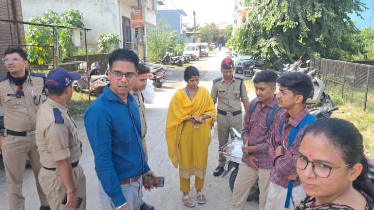 जिलाधिकारी-के-निर्देश-पर-नाबालिग-विद्यार्थियों-द्वारा-वाहन-संचालन-के.jpeg