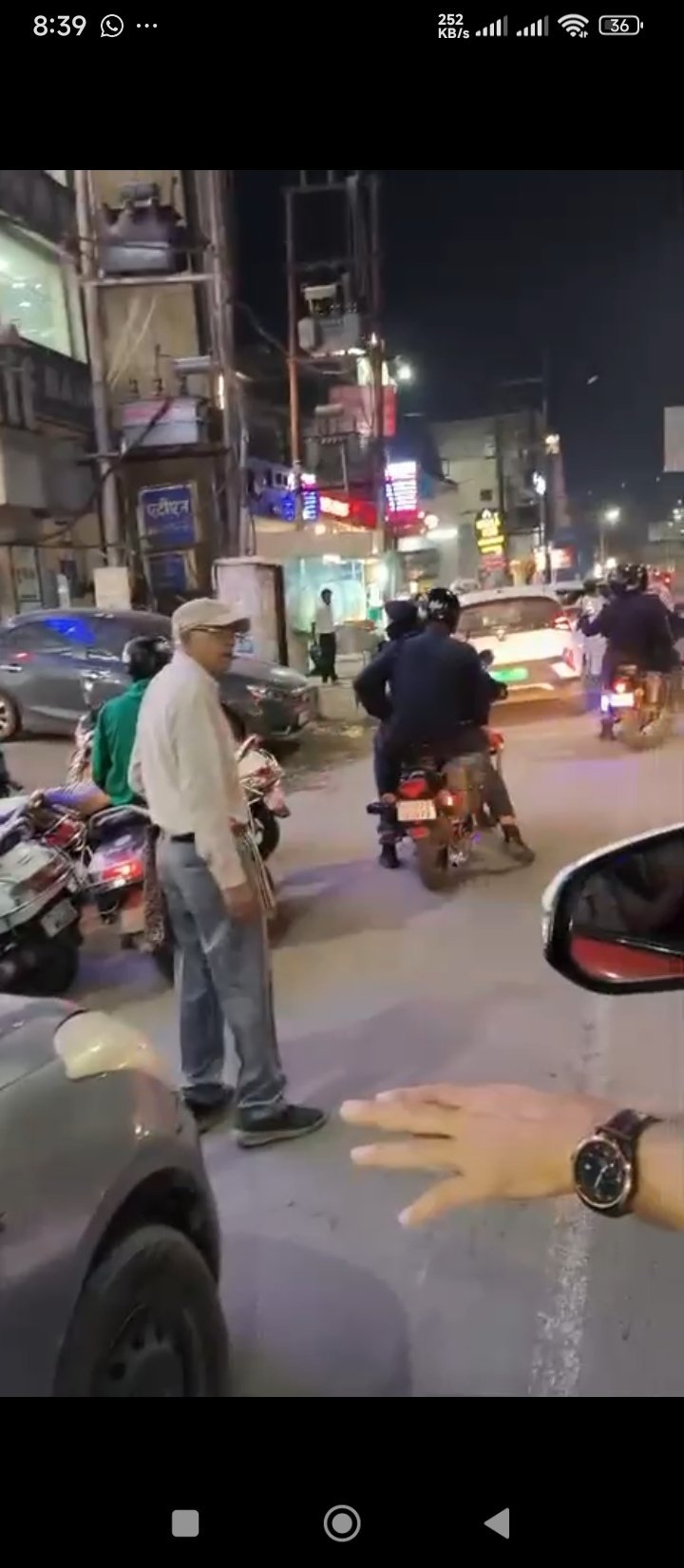 त्योहार-की-ख़रीदारी-हो-जाम-मुक्त-यातायात-पुलिस-को-SSP.jpg