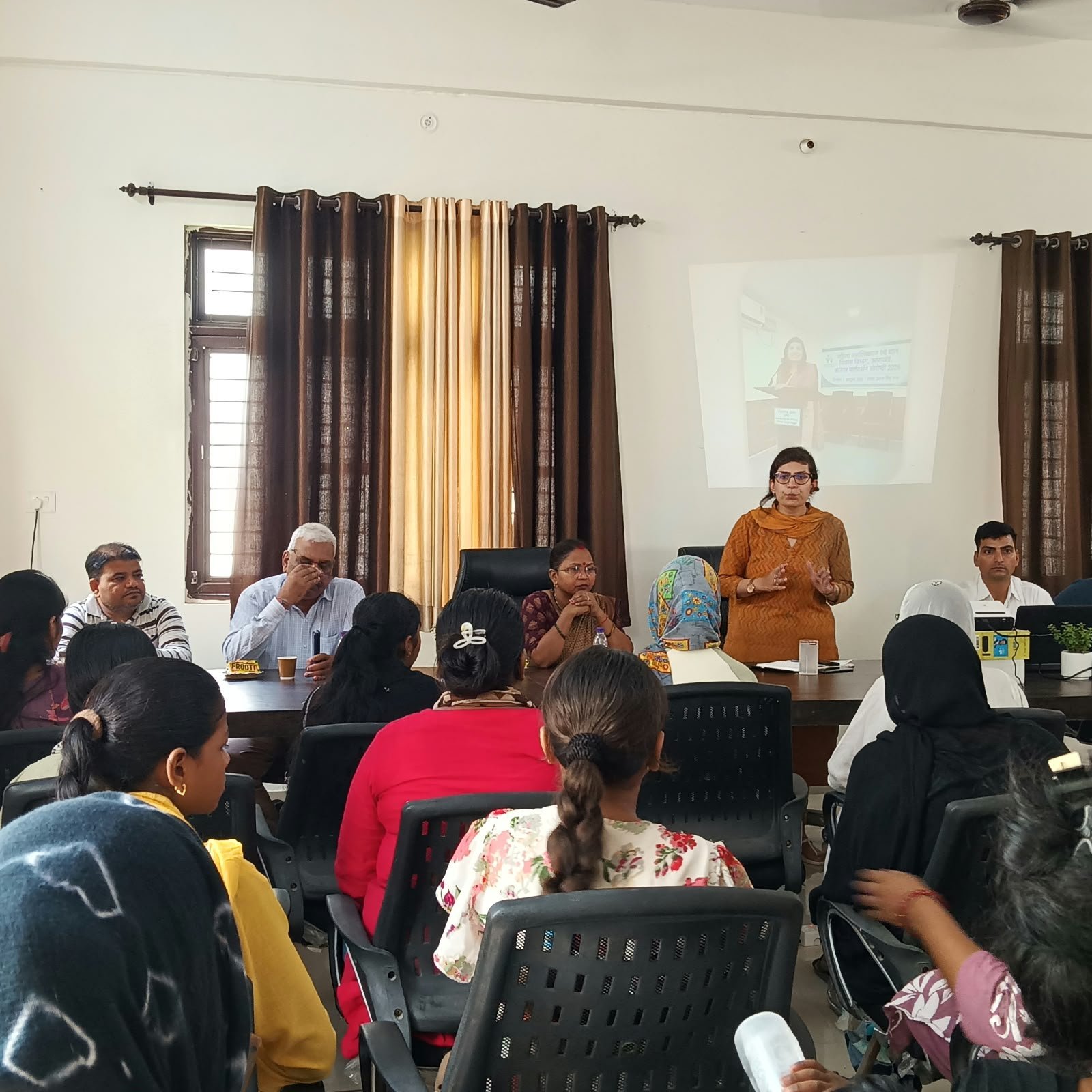 पढ़ायी-छोड़ने-वाले-बच्चों-के-करियर-व-मार्गदर्शन-एवं-प्रेरणा.jpeg