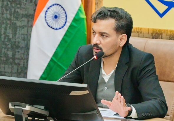 मतदाता-सूची-से-वंचित-पात्र-नागरिकों-को-जोड़ने-के-लिए.jpeg