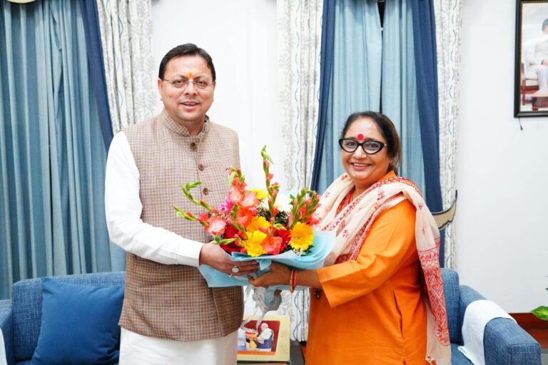 मुख्यमंत्री-श्री-पुष्कर-सिंह-धामी-से-मुख्यमंत्री-आवास-में-विधानसभा.jpg