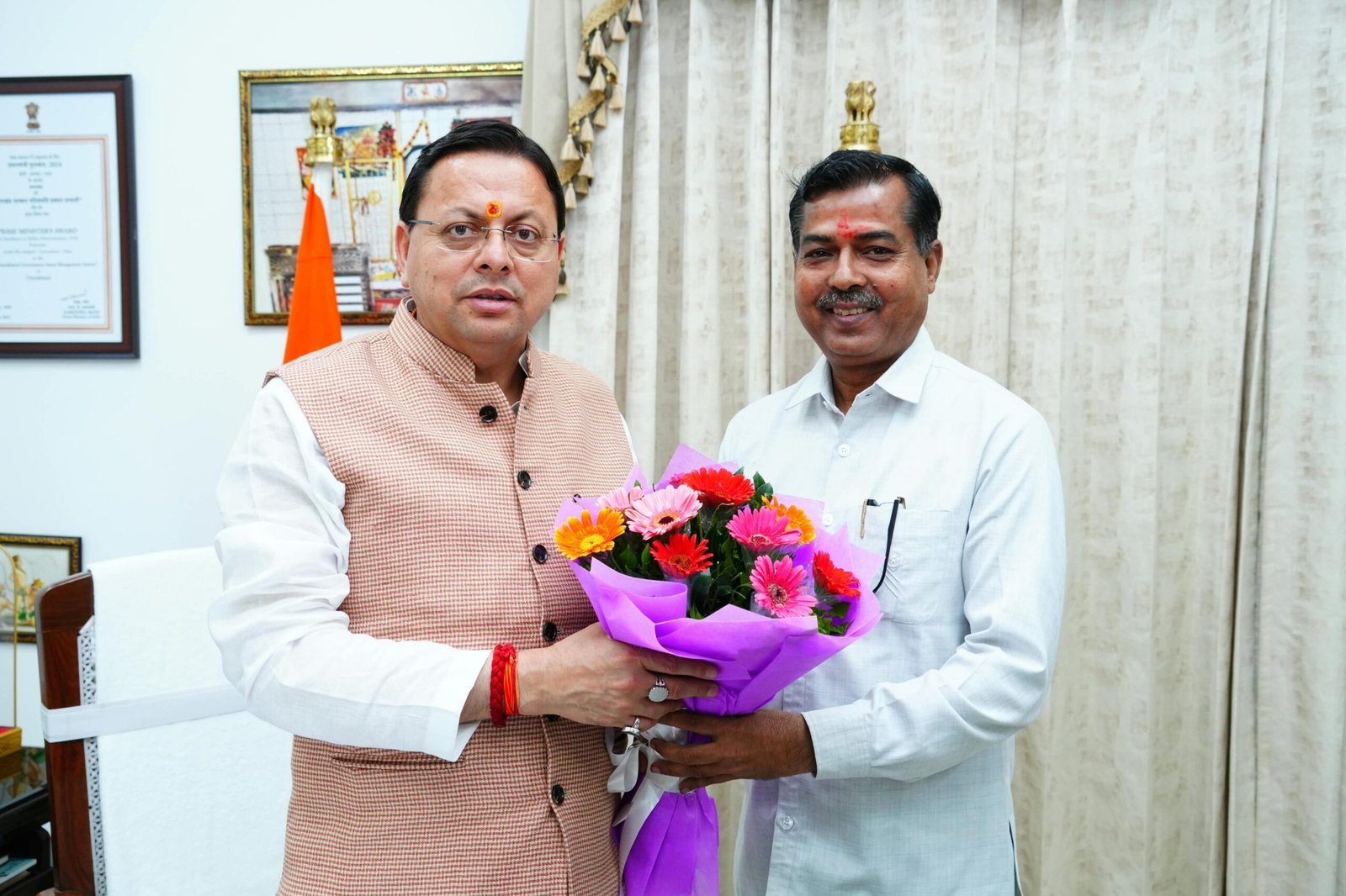 मुख्यमंत्री-से-मुख्यमंत्री-आवास-पर-रानीपुर-हरिद्वार-विधानसभा-क्षेत्र-से.jpg