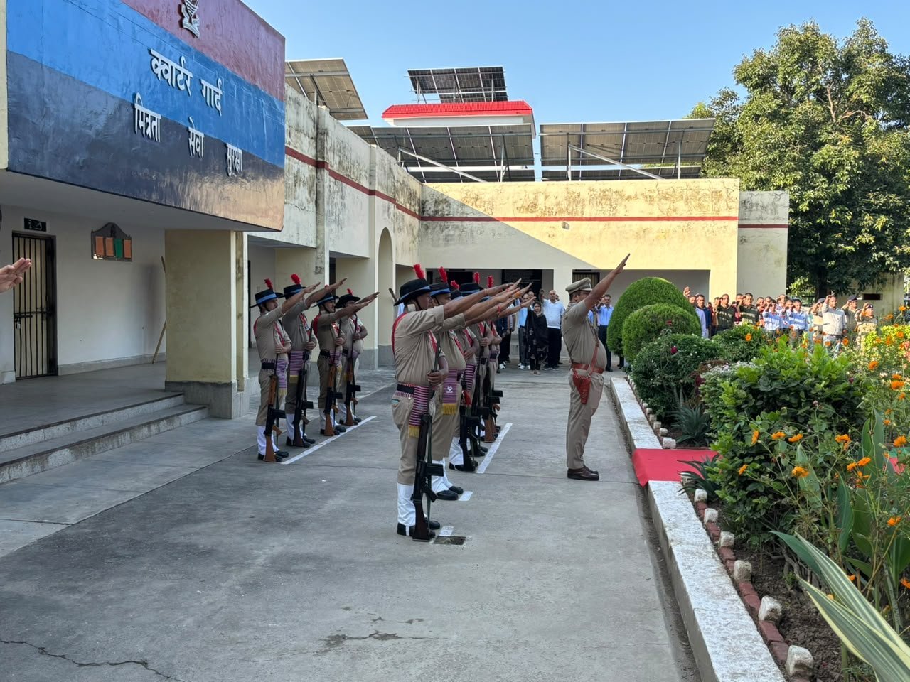 राष्ट्रपिता-महात्मा-गांधी-एवं-पूर्व-प्रधानमंत्री-स्वर्गीय-श्री-लाल-बहादुर.jpeg